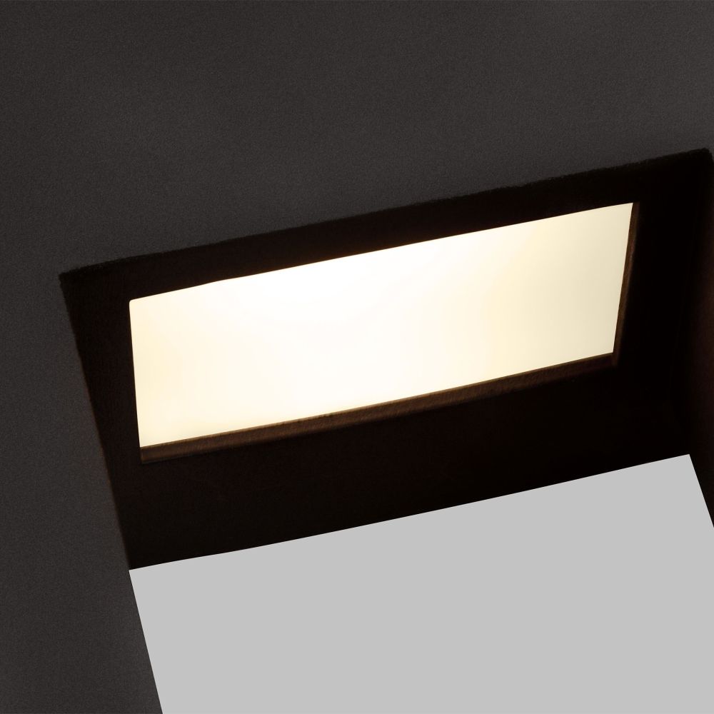 8657793S-12